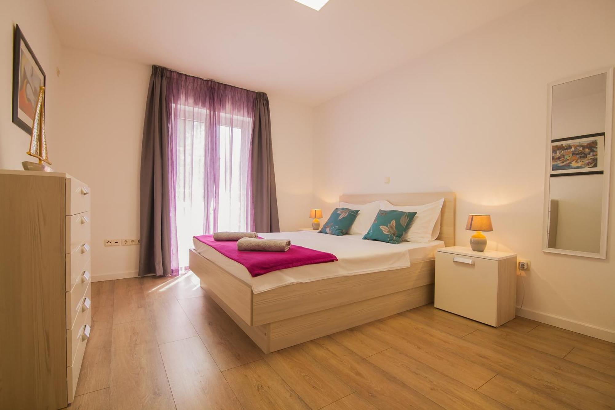 Helvetia Sunny Apartments Bol Exterior foto