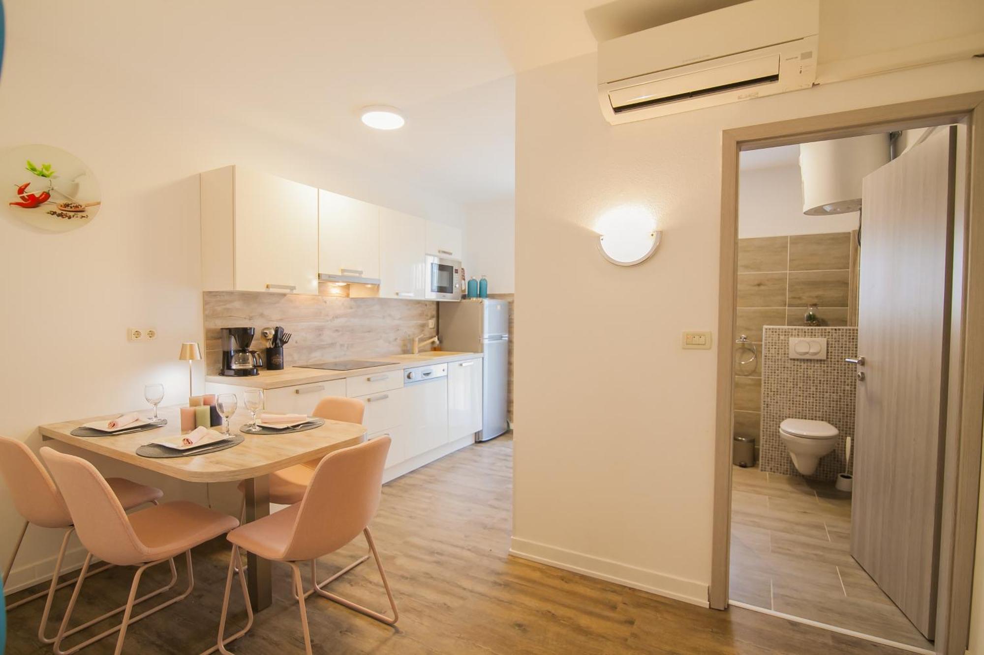 Helvetia Sunny Apartments Bol Exterior foto